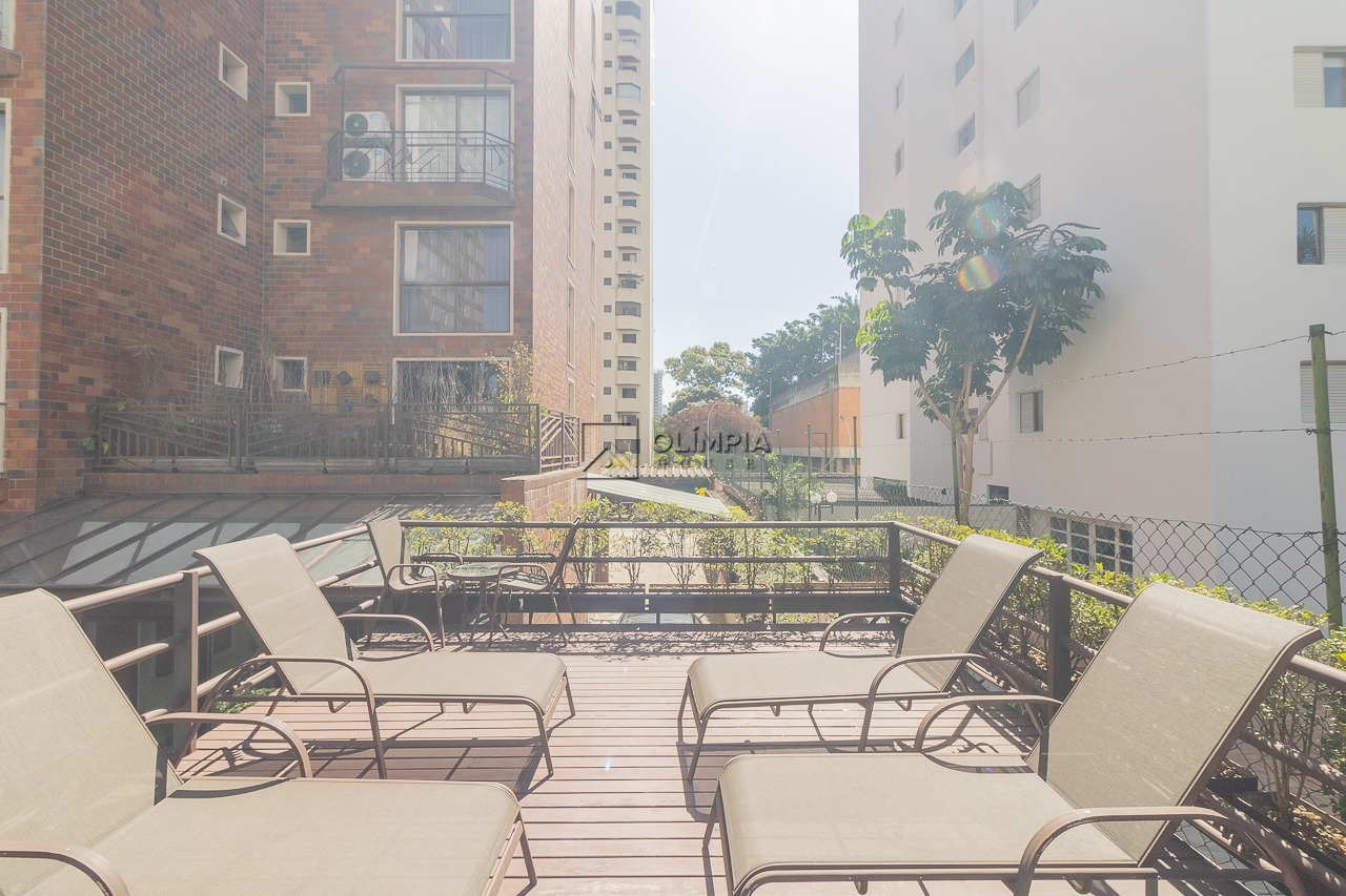 Plaza Atheneé Residence
