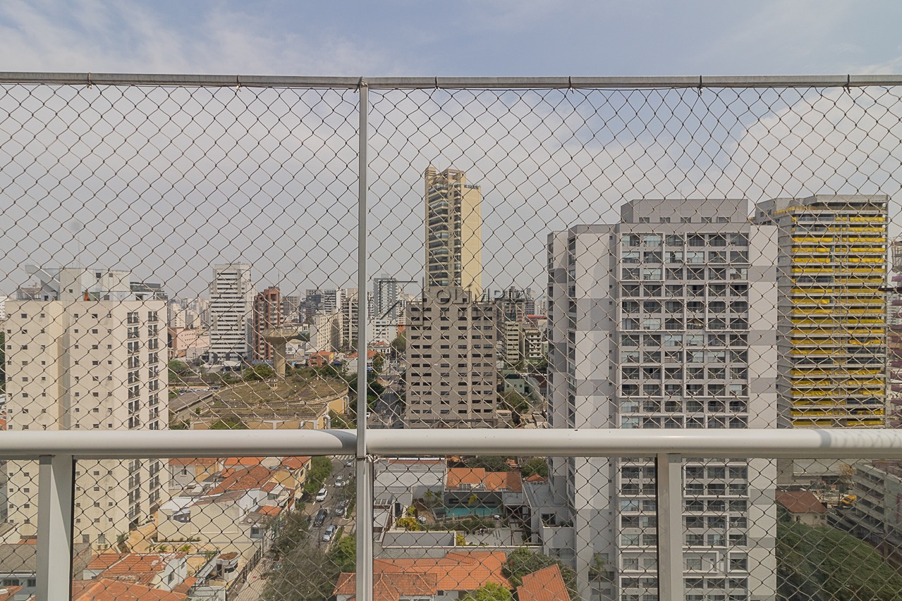 Carlos Petit, 307