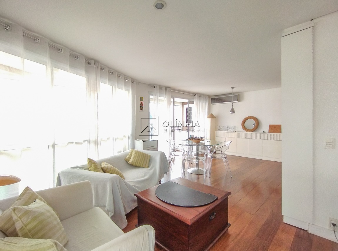 Gomes de Carvalho, 1050