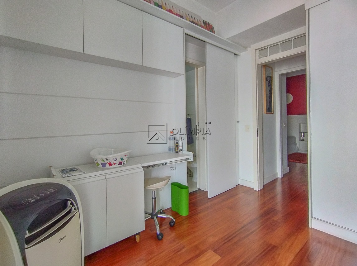 Gomes de Carvalho, 1050