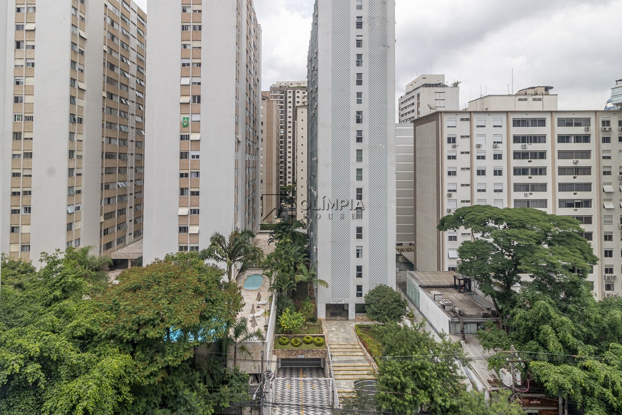 Pedroso Alvarenga, 348