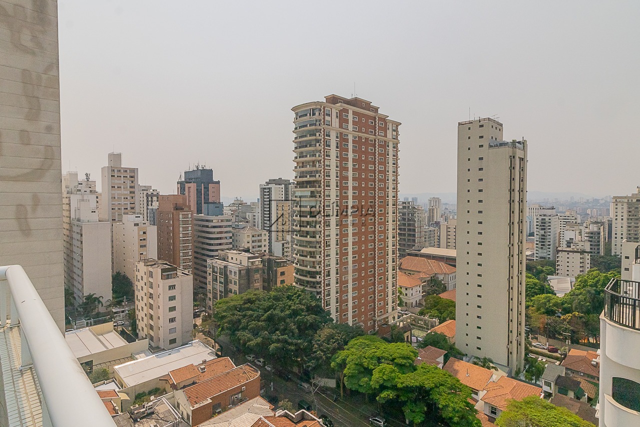 Conselheiro Fernandes Torres, 148