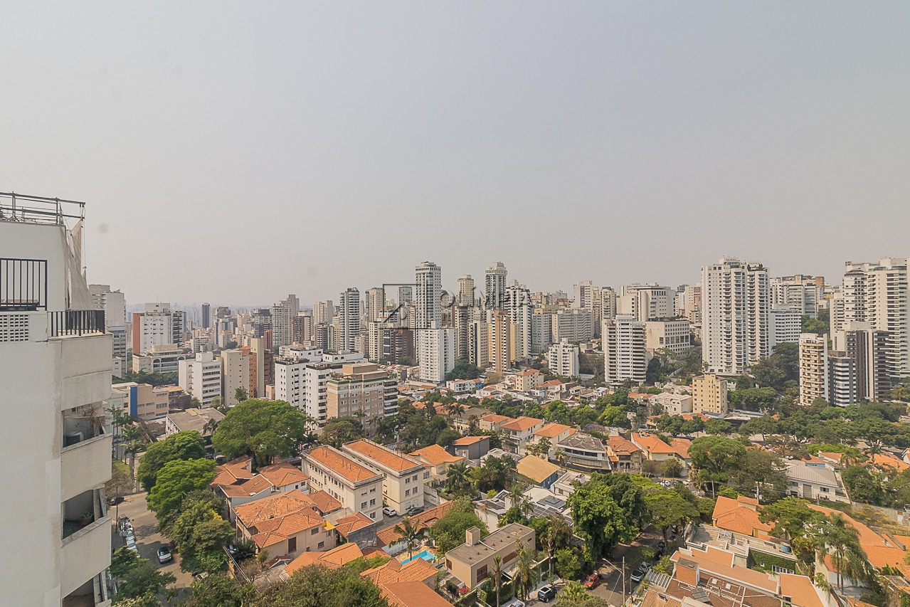 Conselheiro Fernandes Torres, 148