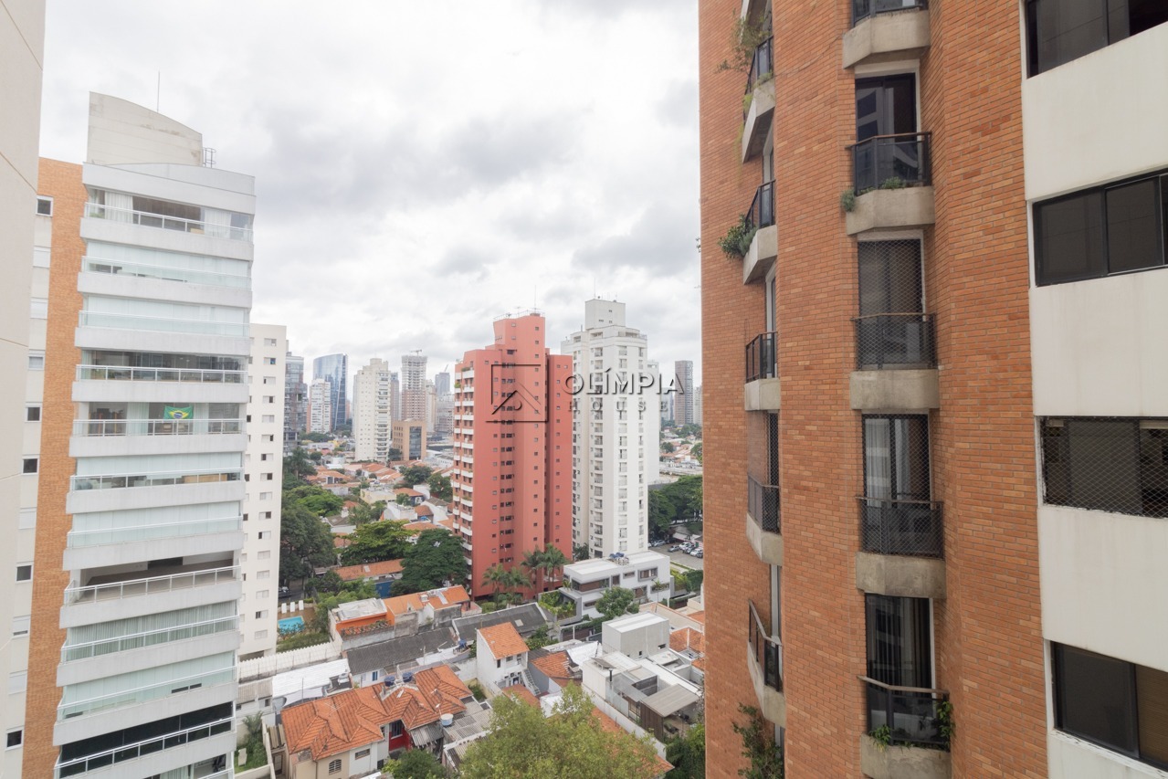 Silva Correia, 165