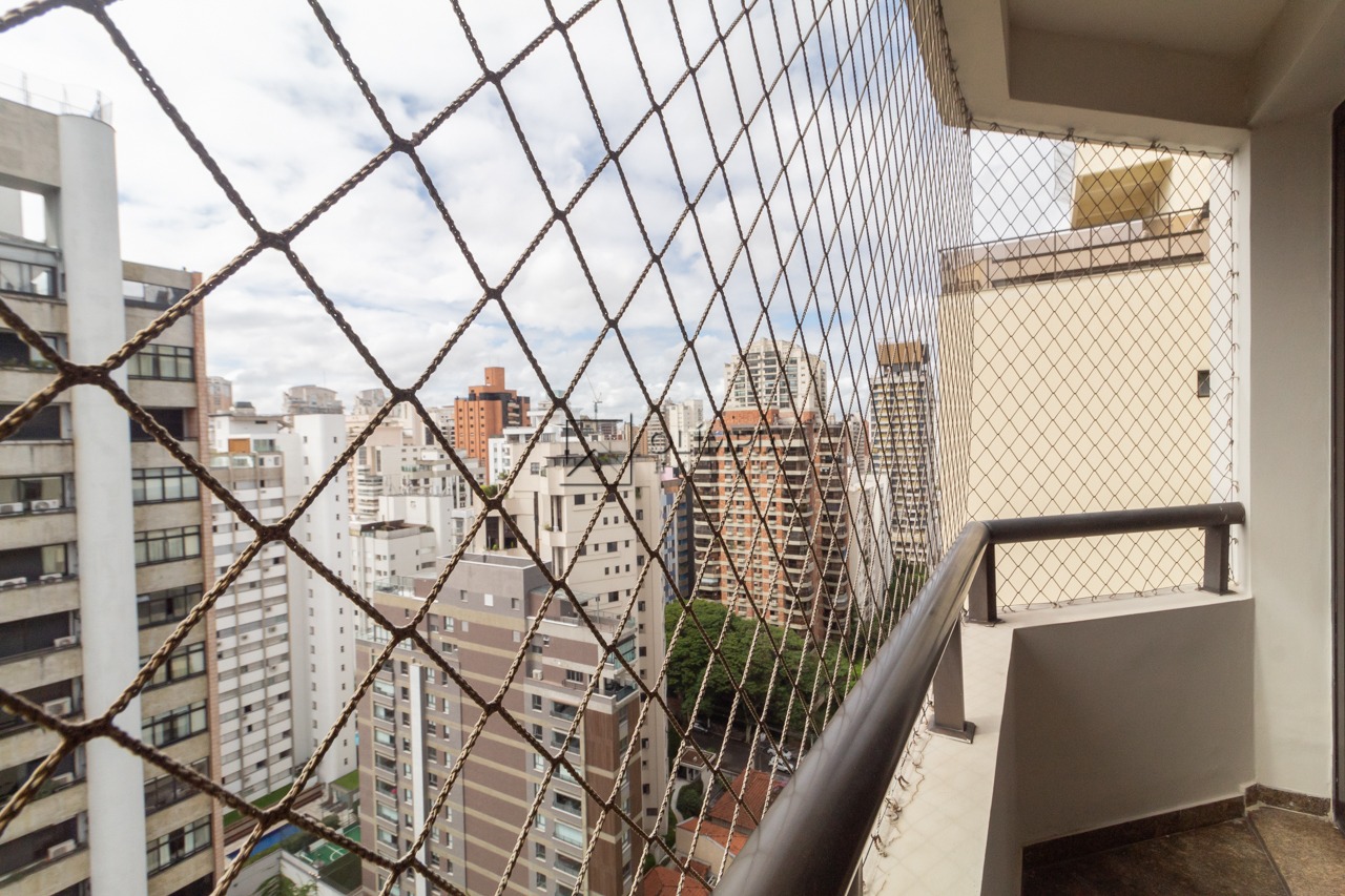 Brás Cardoso, 639