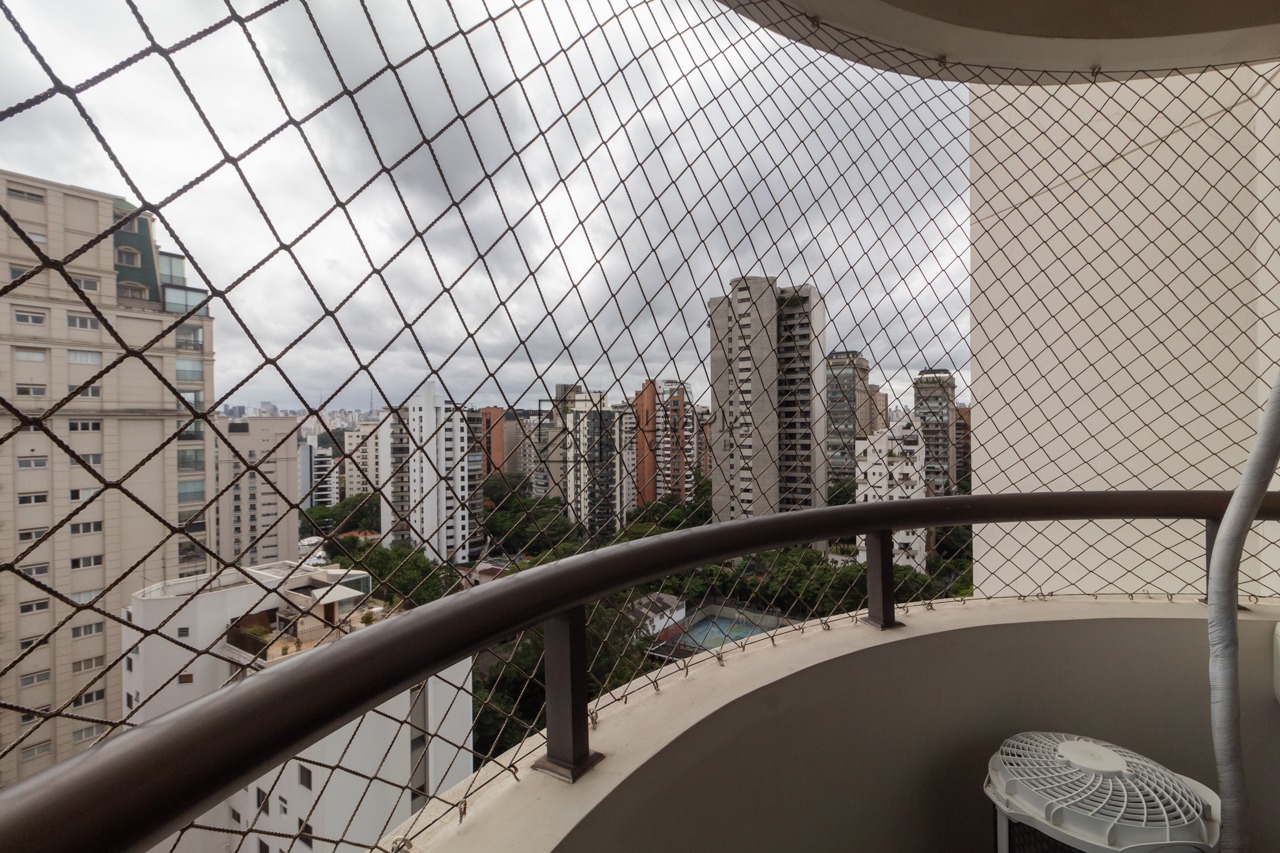 Brás Cardoso, 639