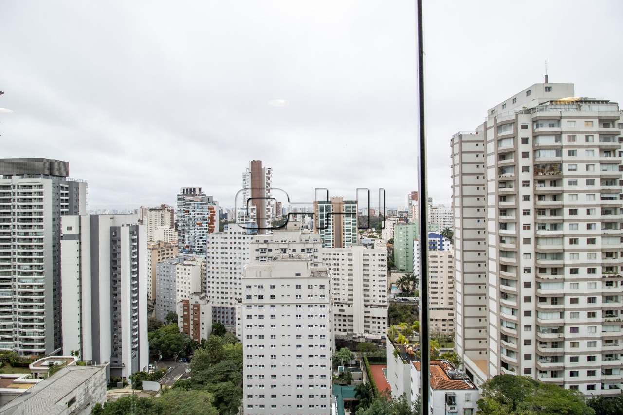 Correia Dias, 530