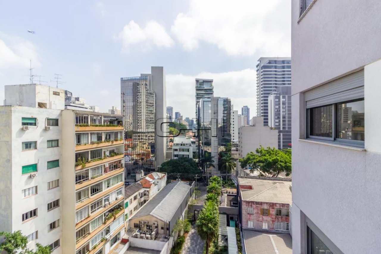 dos Pinheiros, 1057