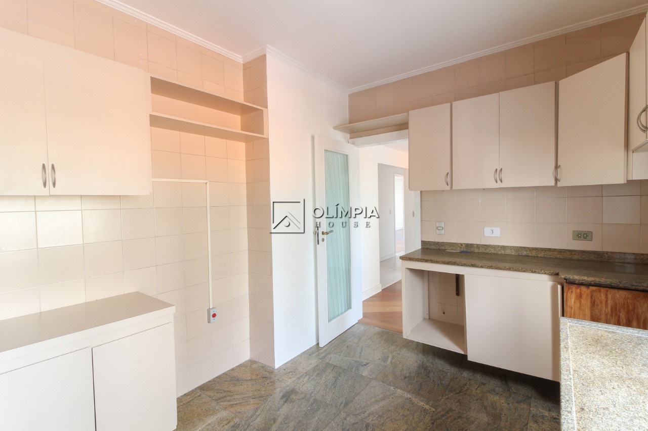 Doutor Cândido Espinheira, 439