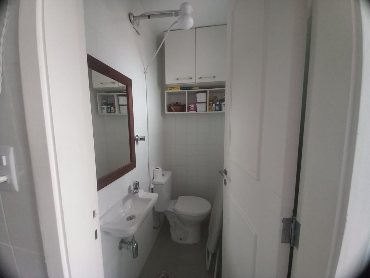 Aratãs, 909