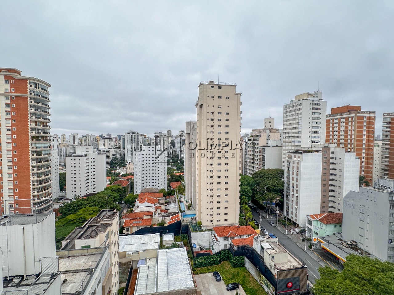 Cardoso de Almeida, 704