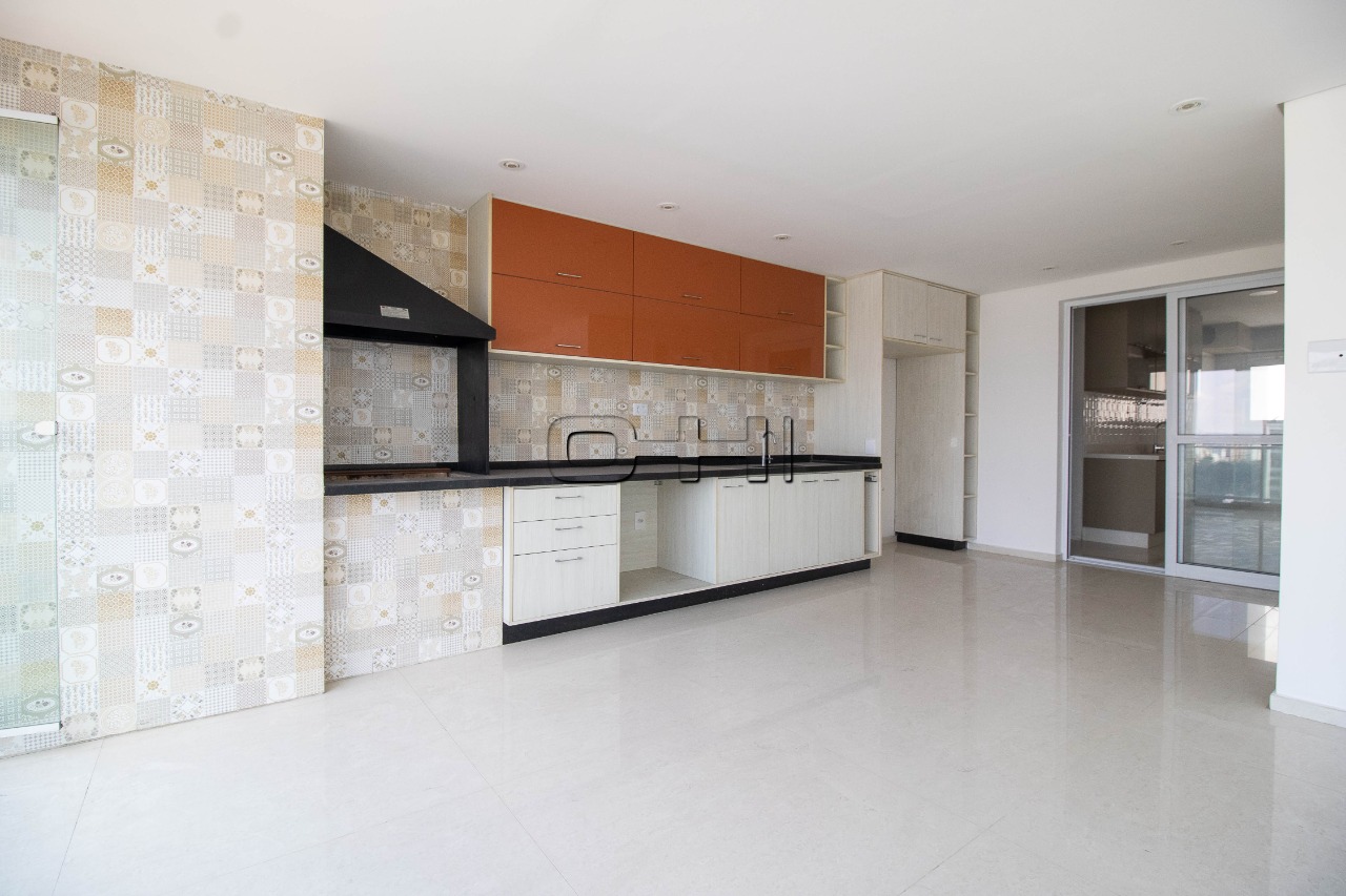 Correia Dias, 530