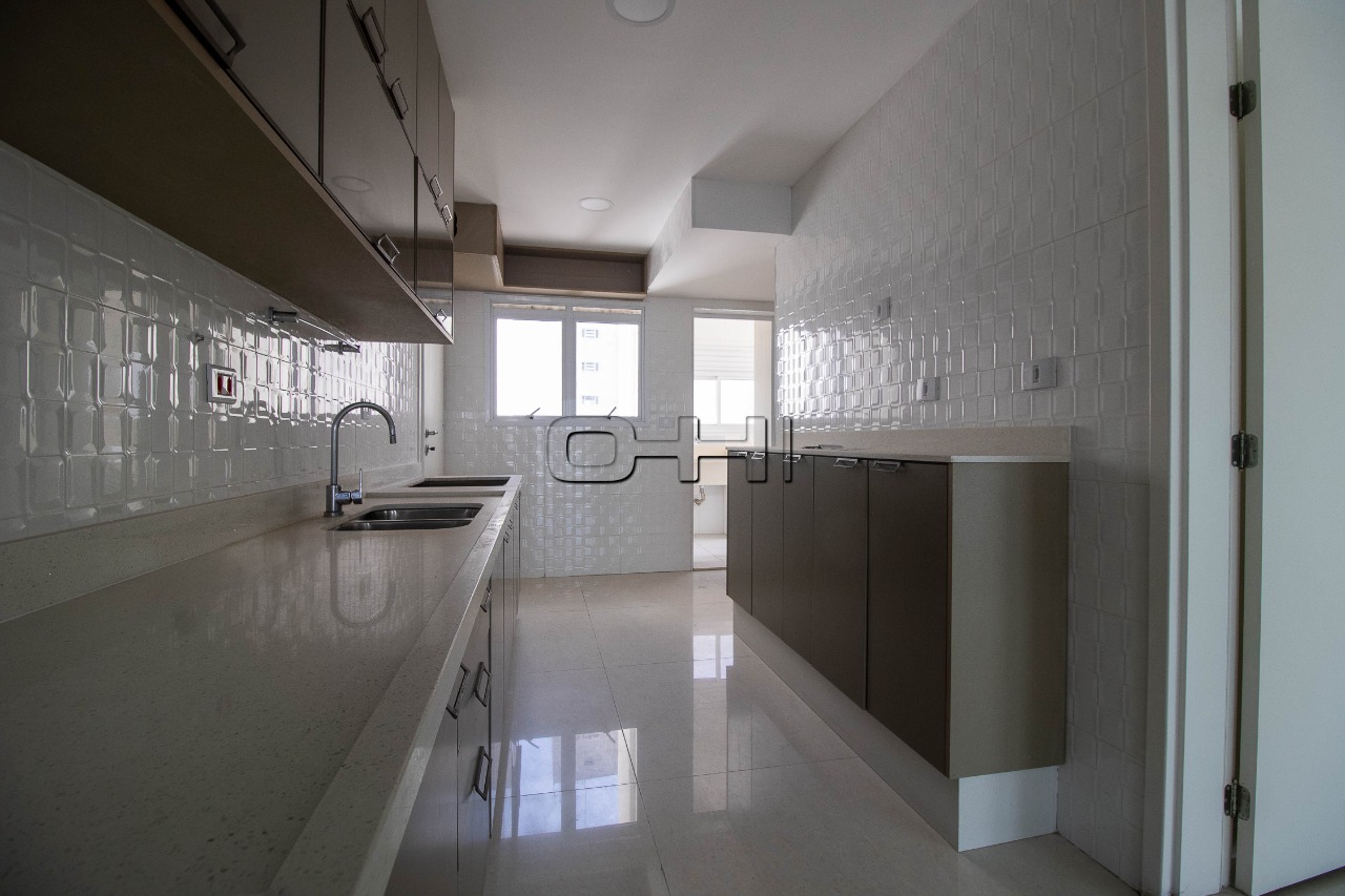 Correia Dias, 530