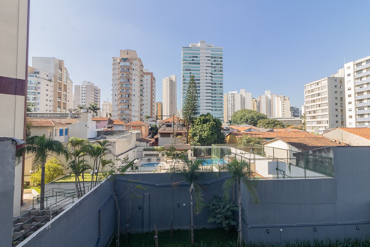 Doutor Amâncio de Carvalho, 183