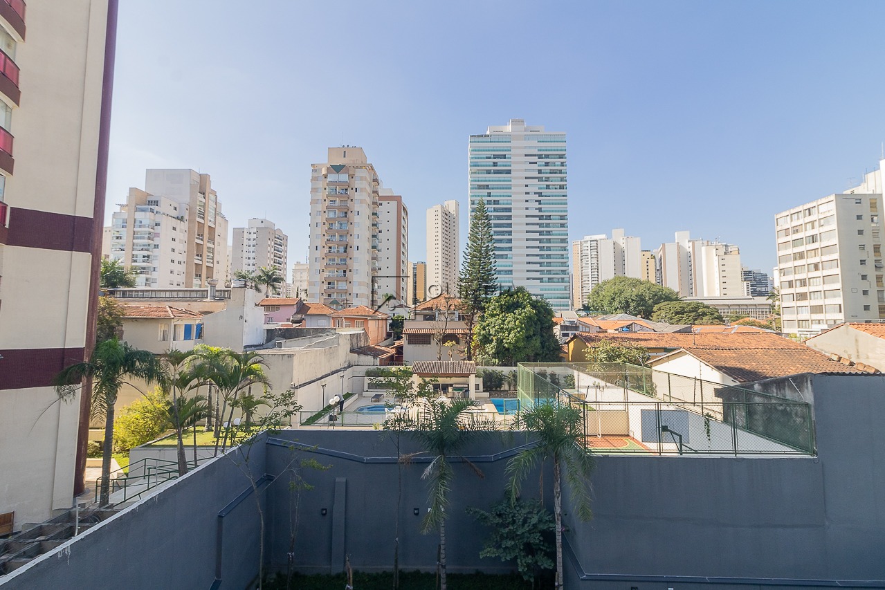 Doutor Amâncio de Carvalho, 183