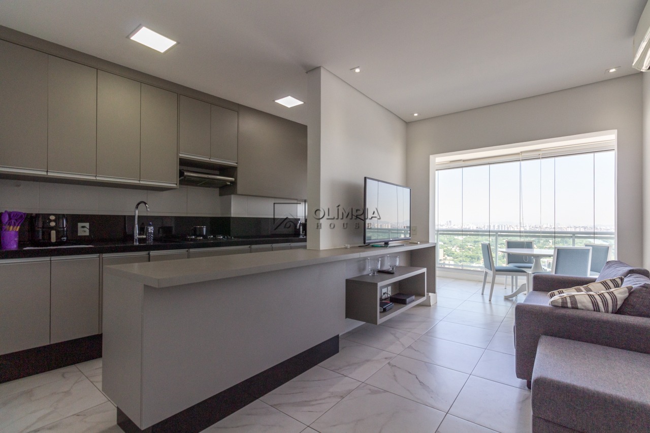 Pais Leme, 215