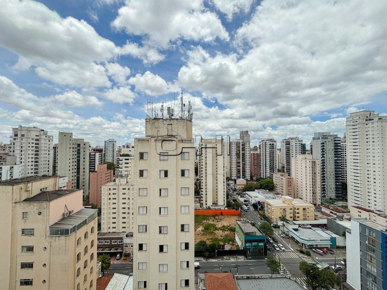dos Maracatins, 305