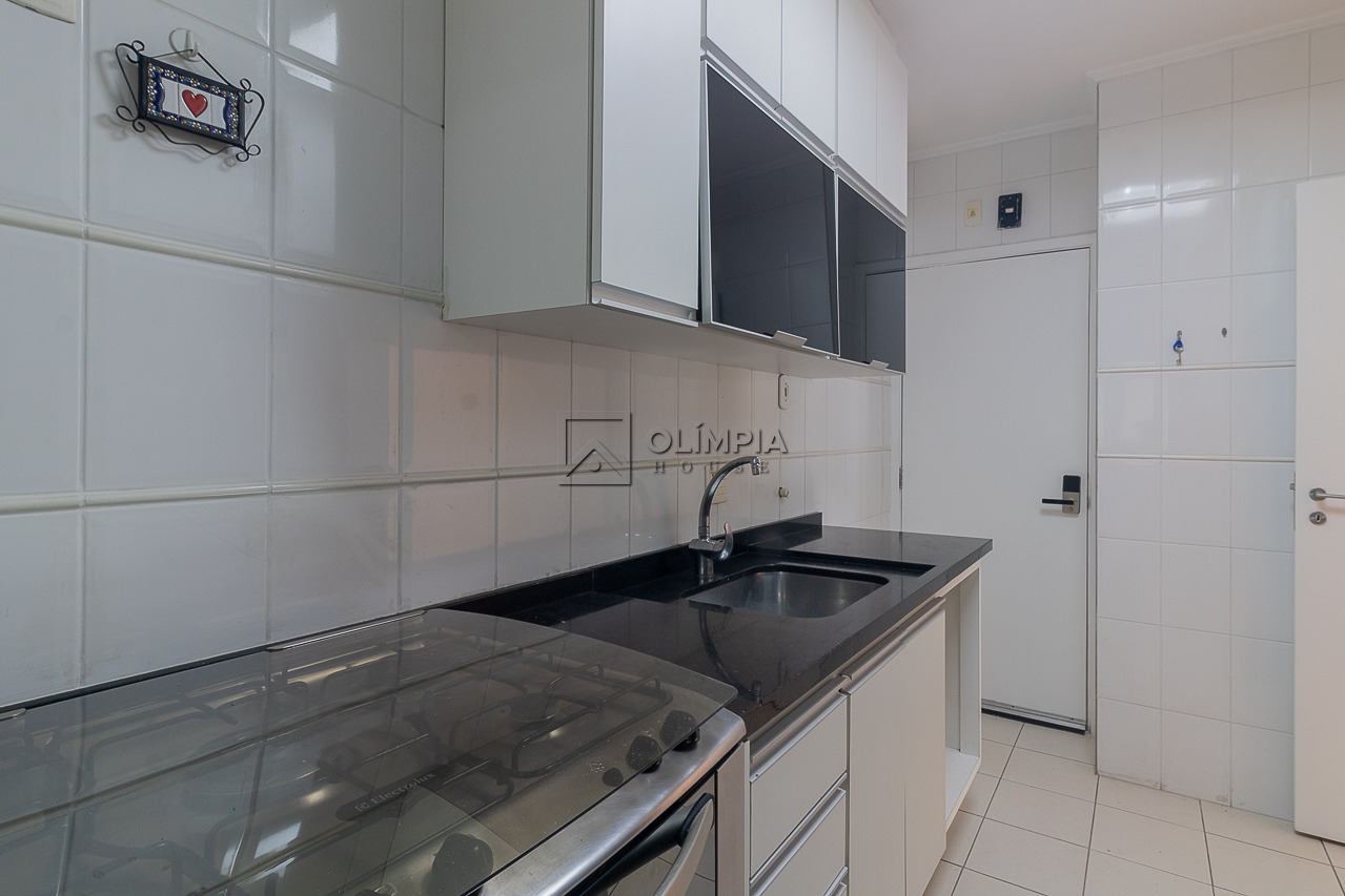 Alves Guimarães, 470