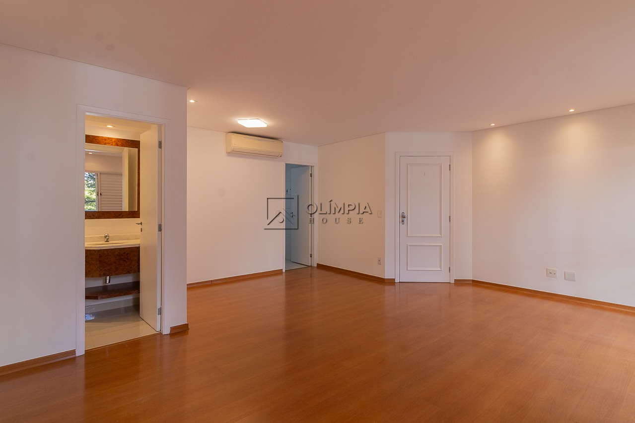 Alves Guimarães, 470