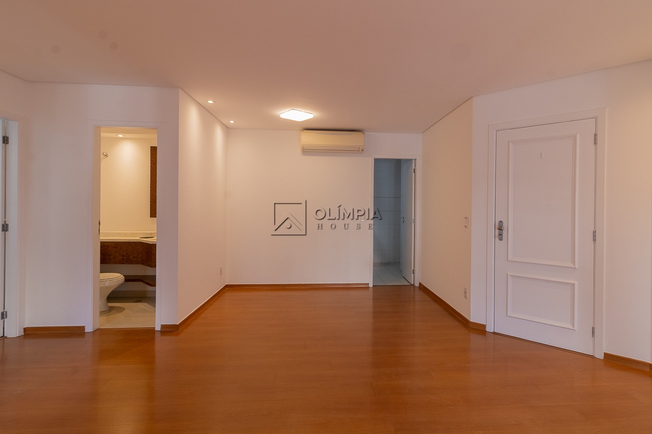 Alves Guimarães, 470