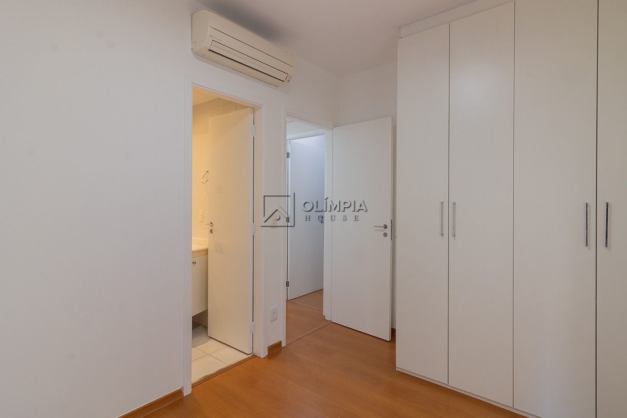 Alves Guimarães, 470