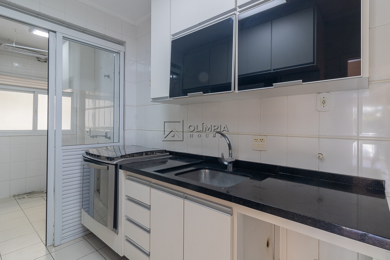 Alves Guimarães, 470