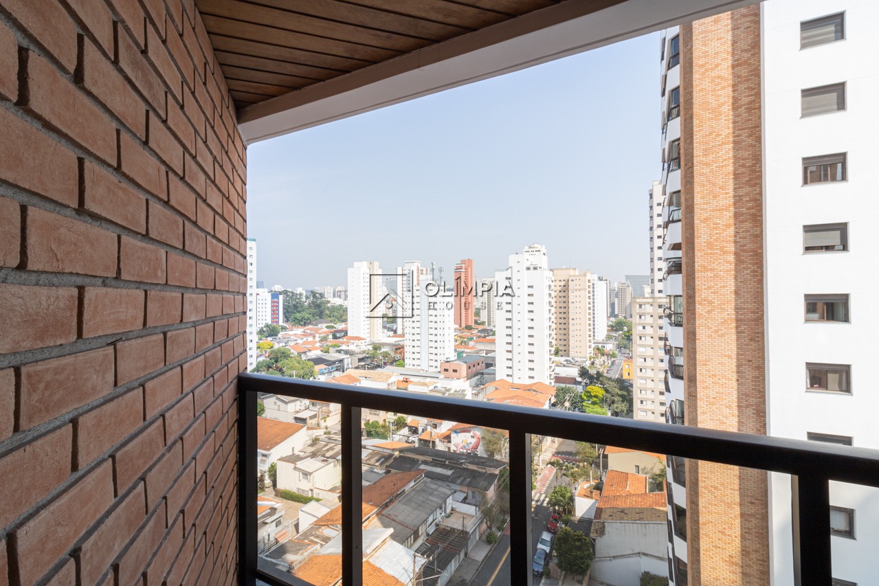 Fernandes Moreira, 570
