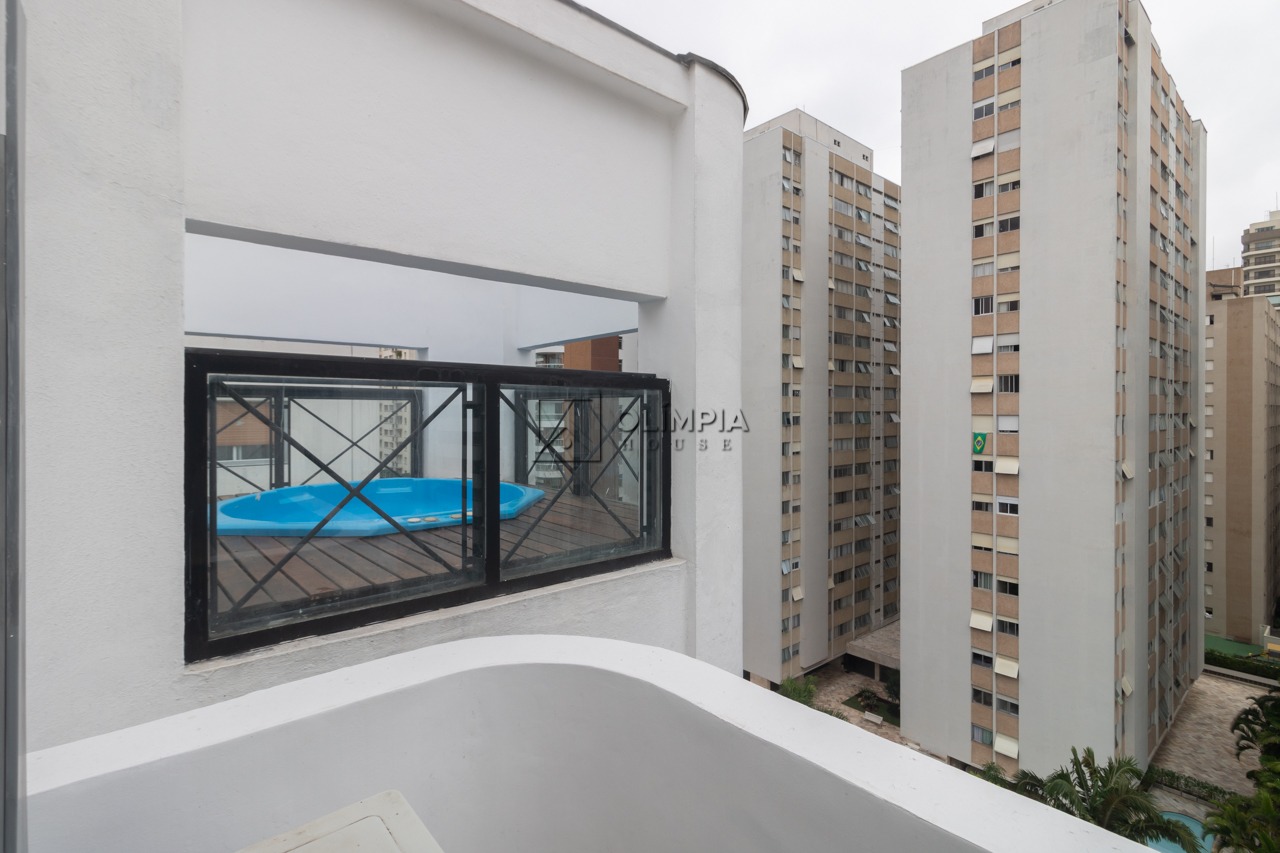 Pedroso Alvarenga, 348