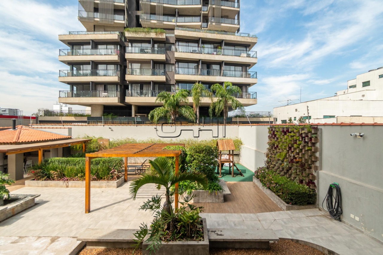 dos Pinheiros, 447