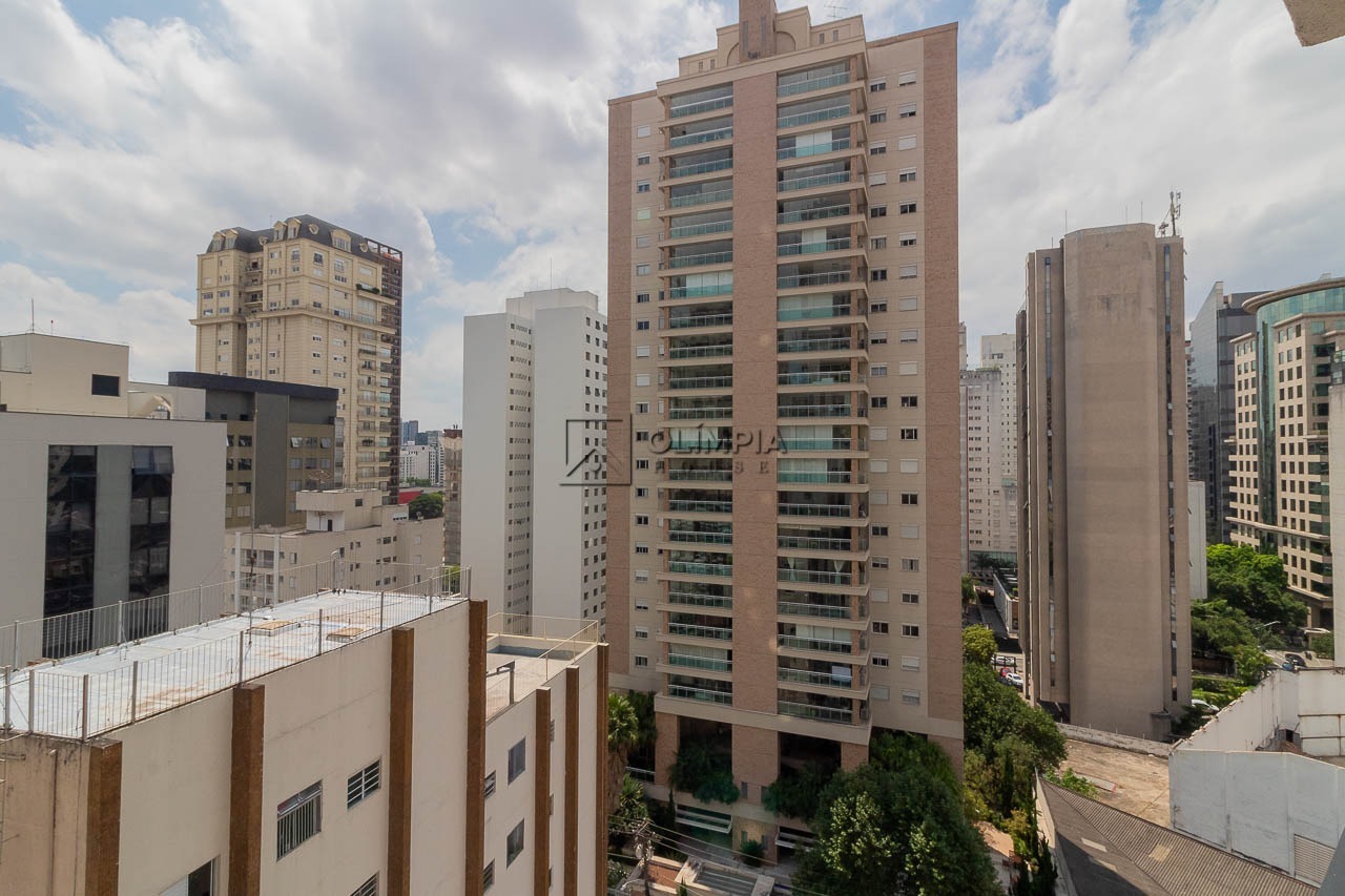 Doutor Guilherme Bannitz, 61