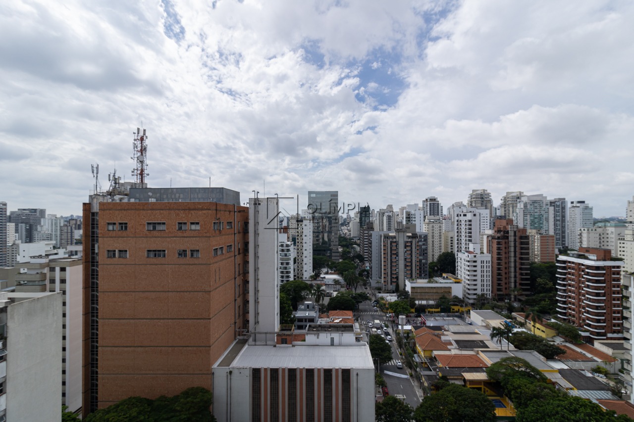 Vieira de Morais, 79