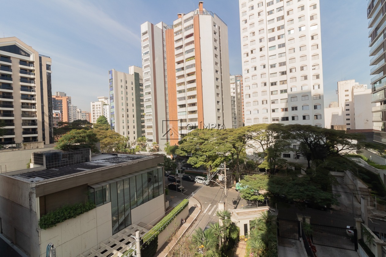 João Lourenço, 756
