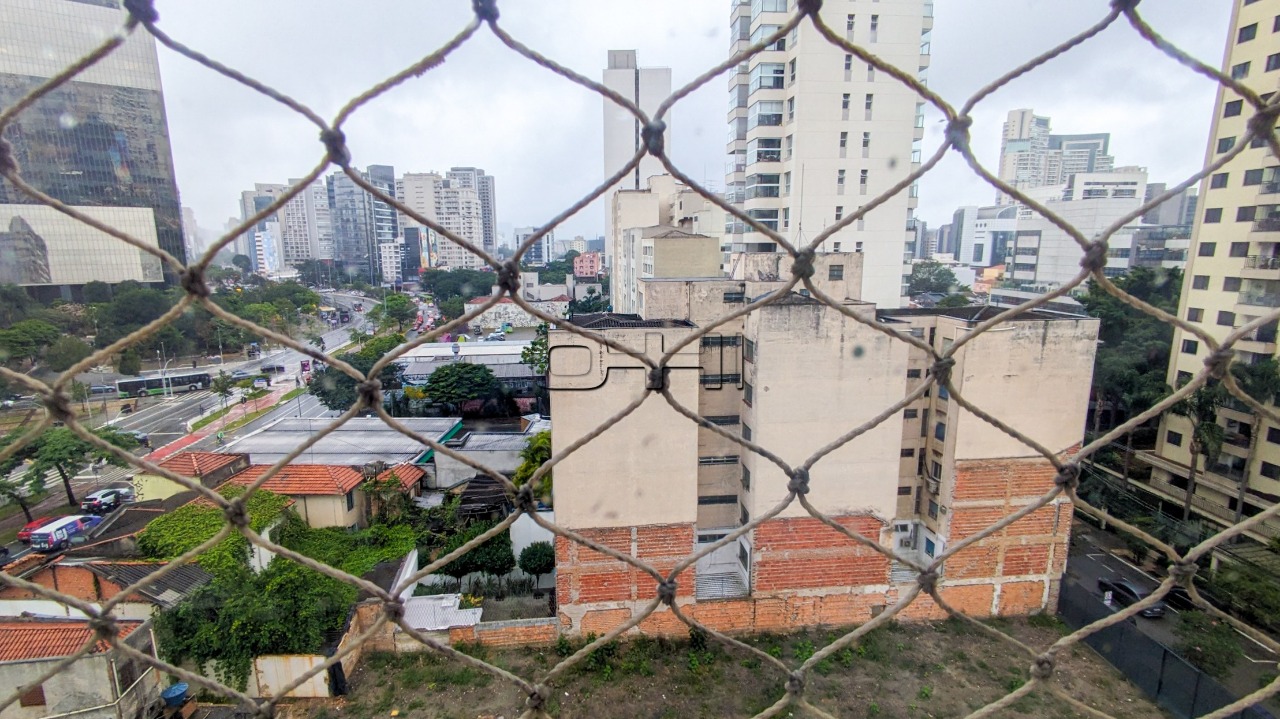 Fernão Dias, 323