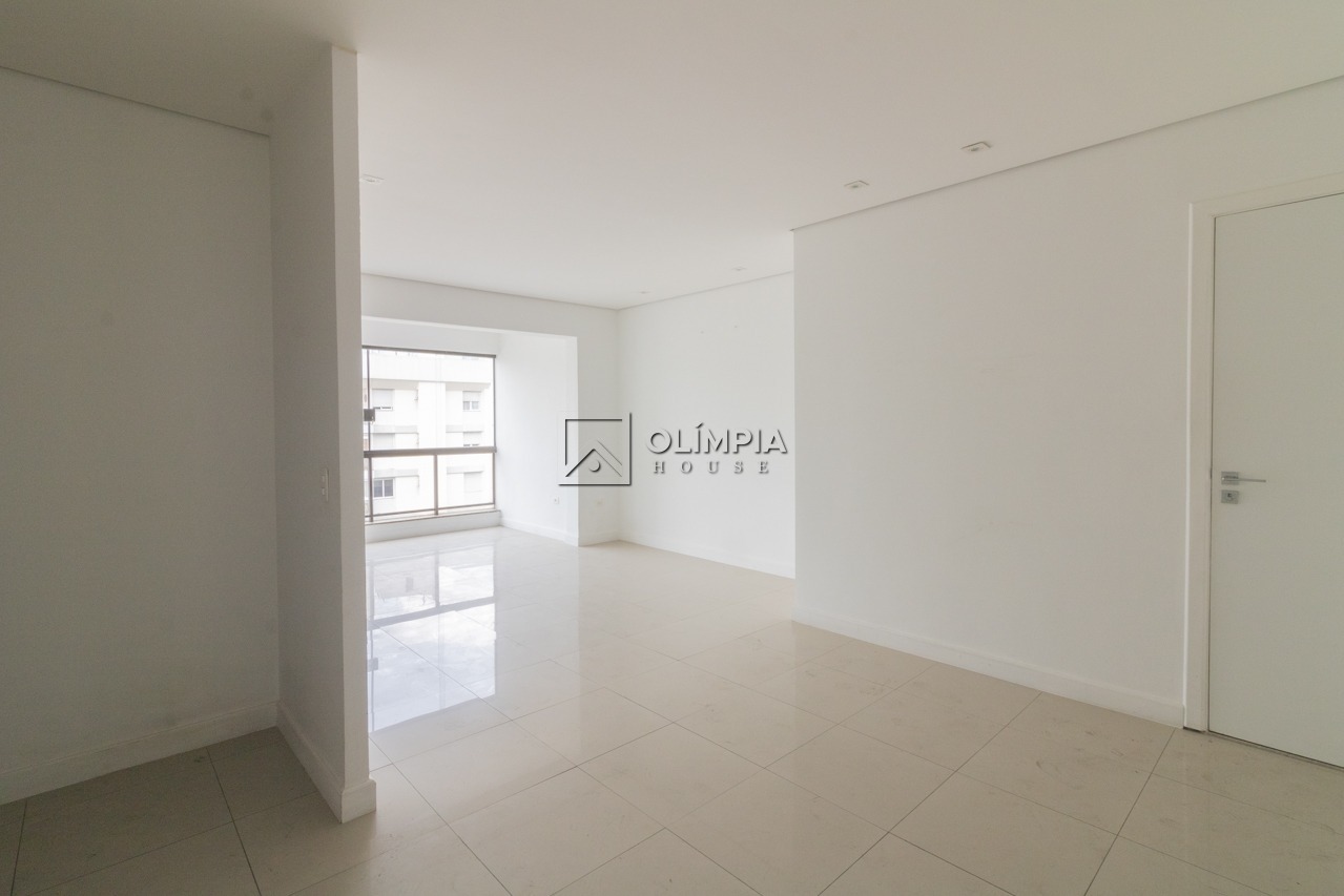 Bueno Brandão, 435