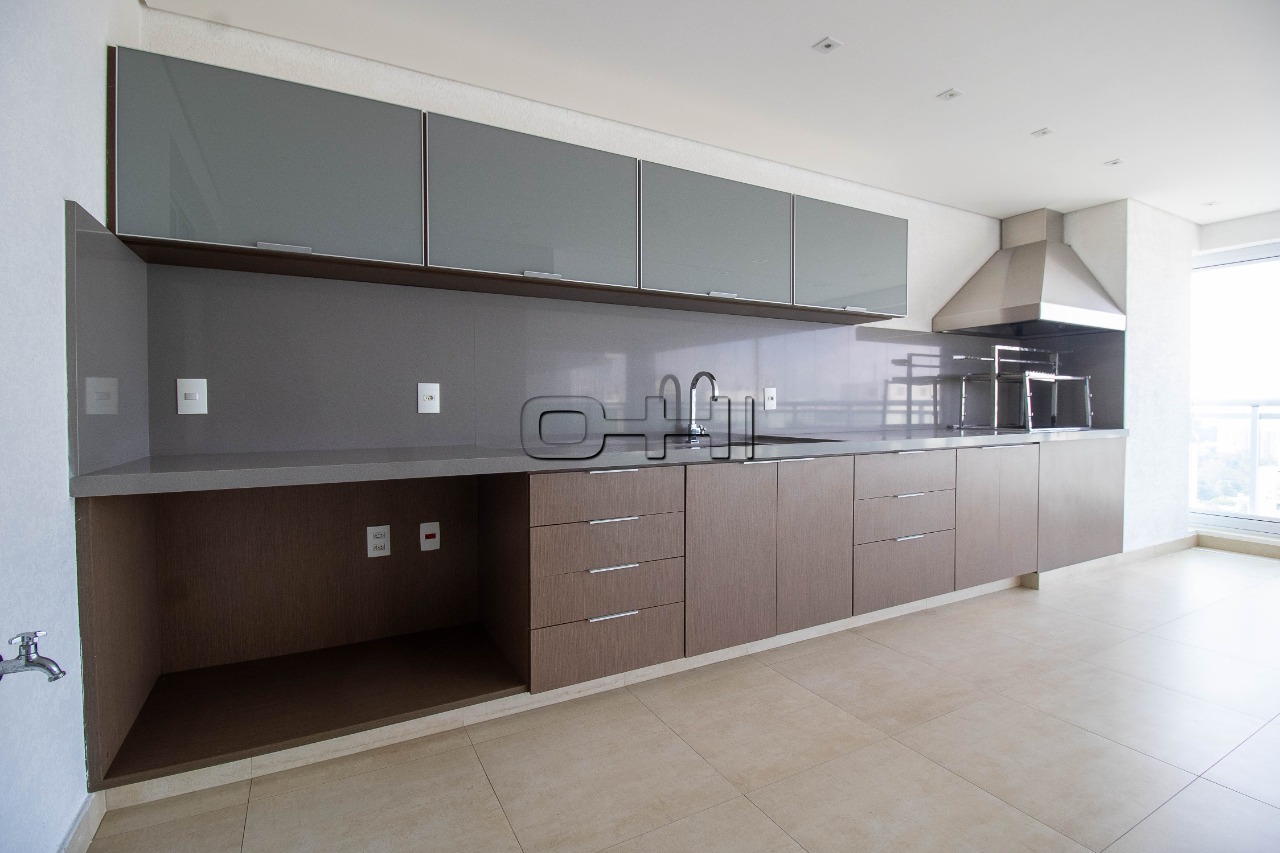 Correia Dias, 530