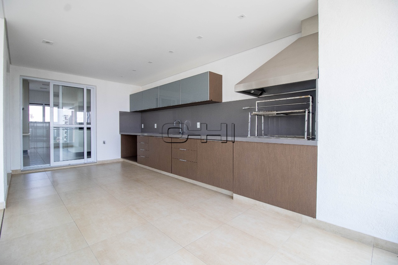 Correia Dias, 530