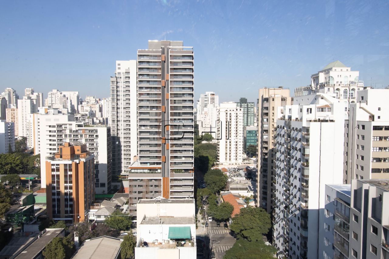 Morais de Barros, 770
