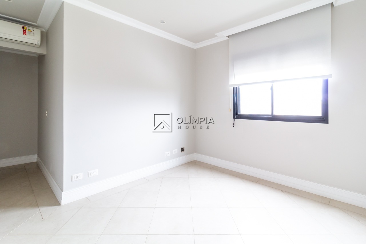 Morais de Barros, 770