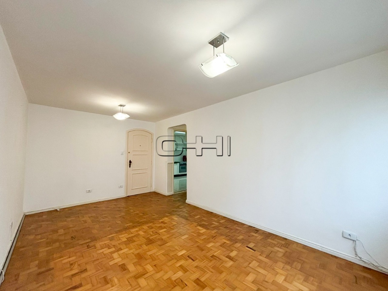 Jamaris, 522