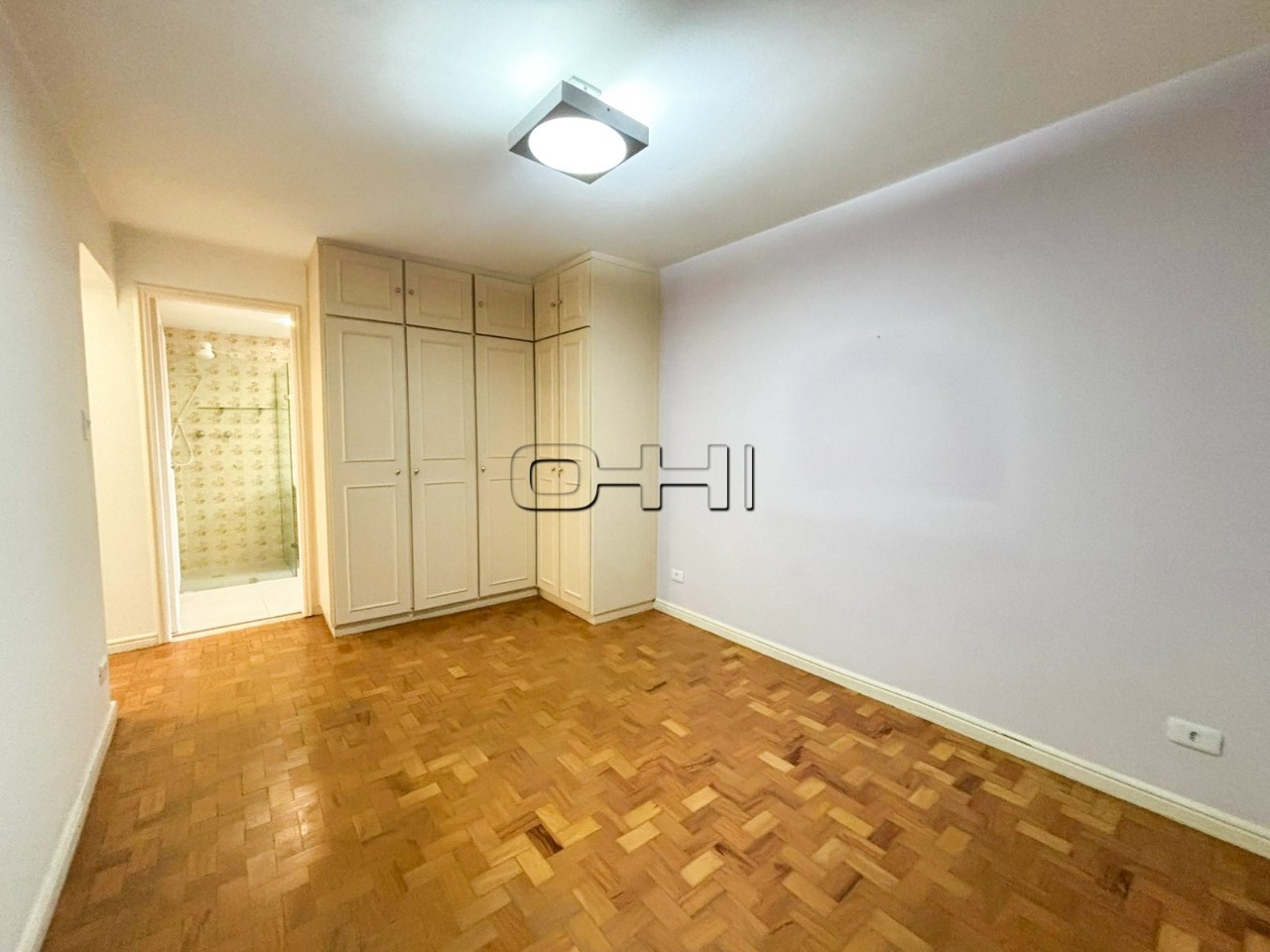Jamaris, 522