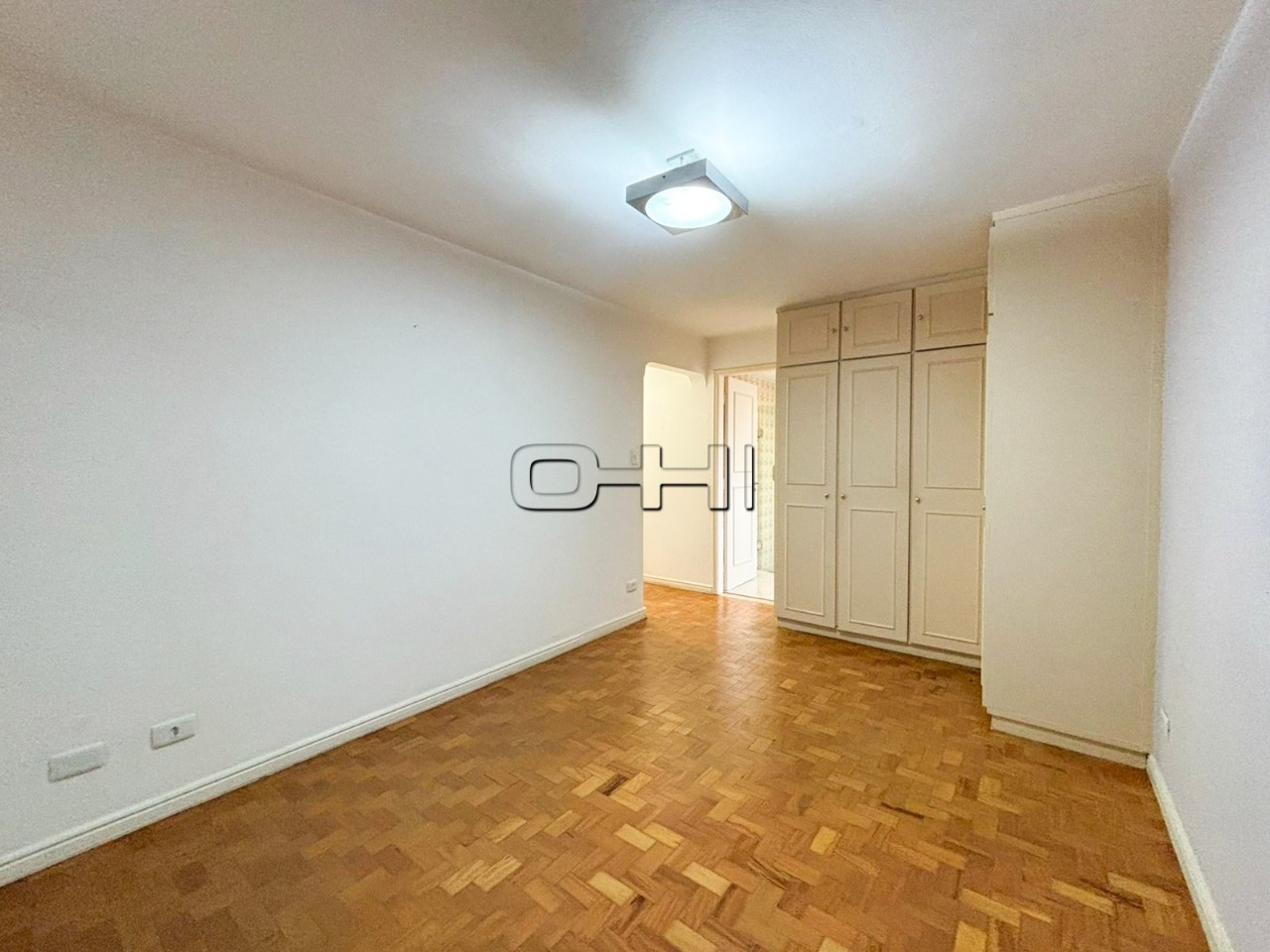 Jamaris, 522