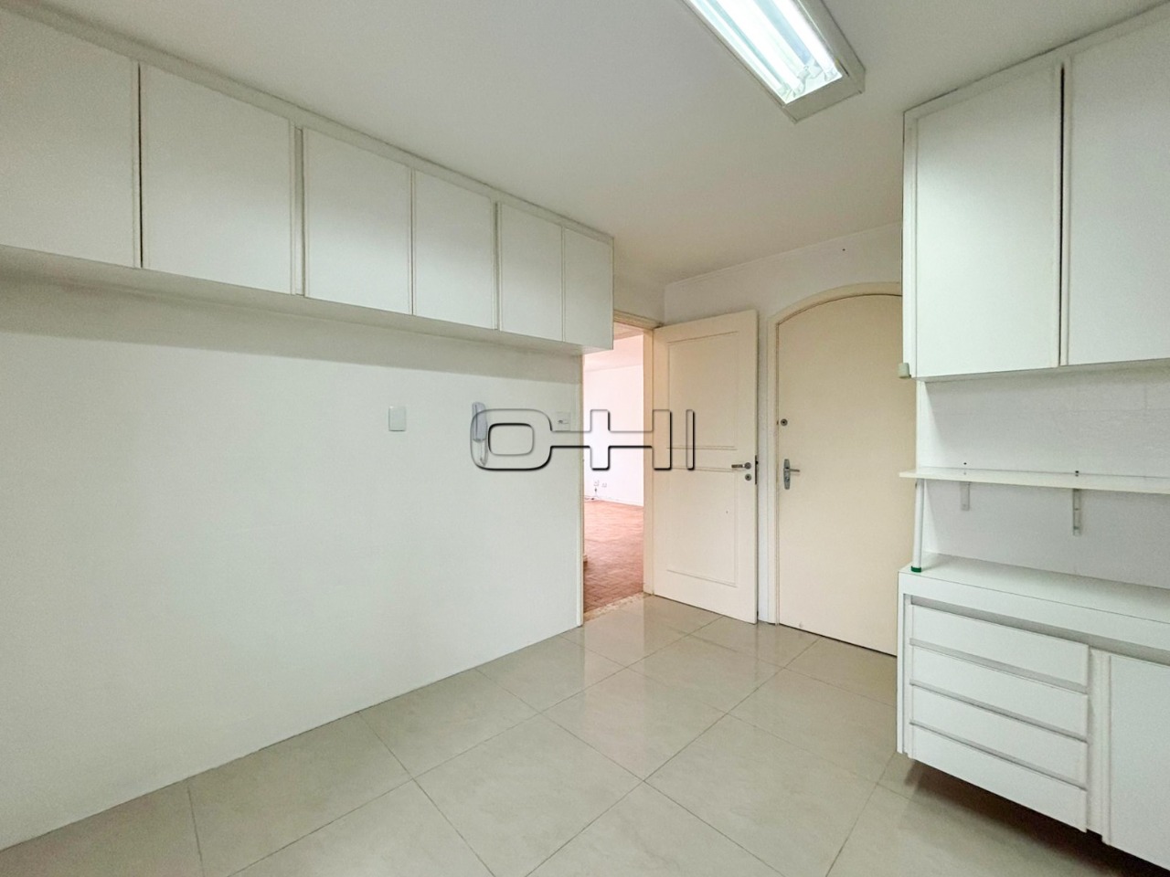 Jamaris, 522