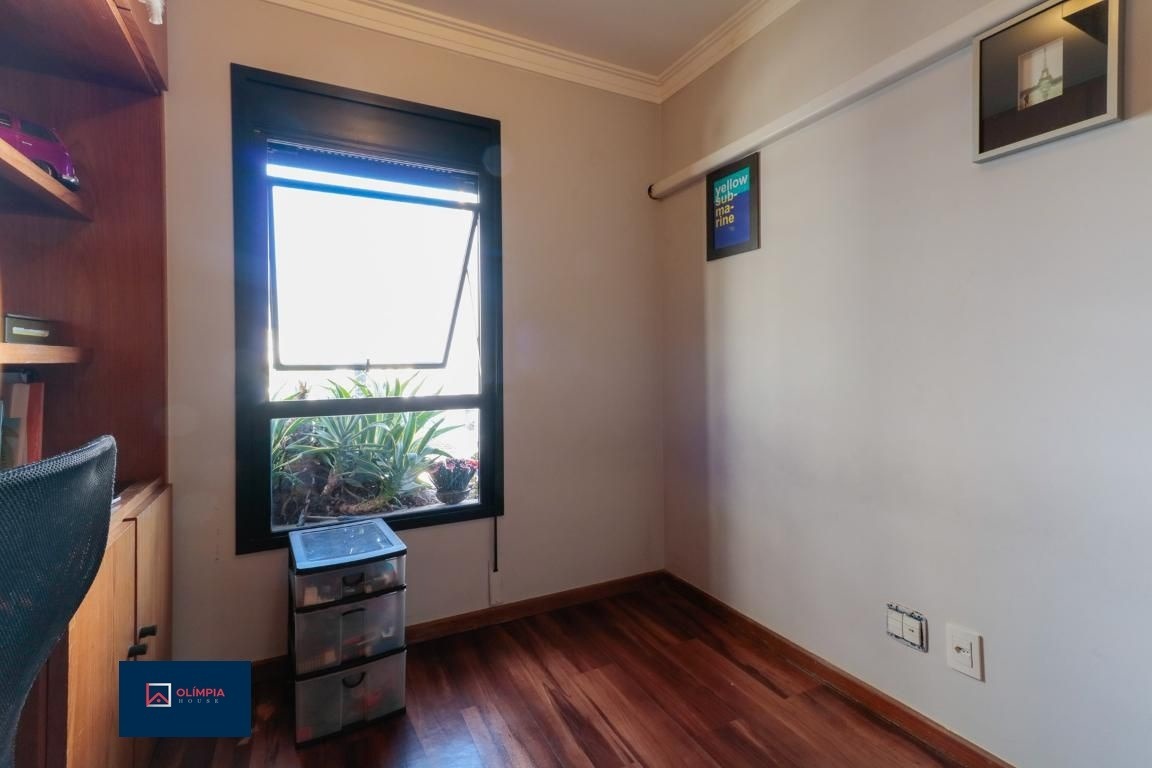 Costa Carvalho, 403