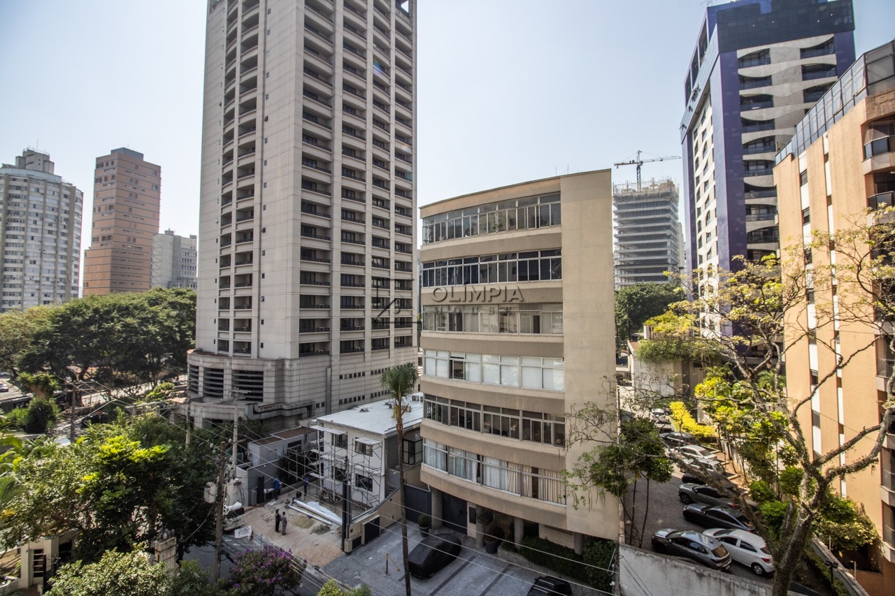 Doutor Mário Ferraz, 339