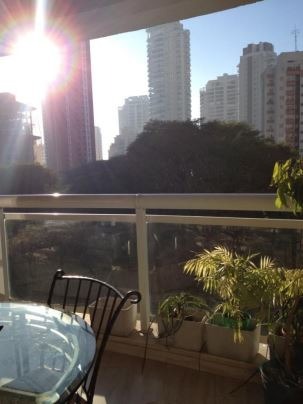 Professora Carolina Ribeiro, 30
