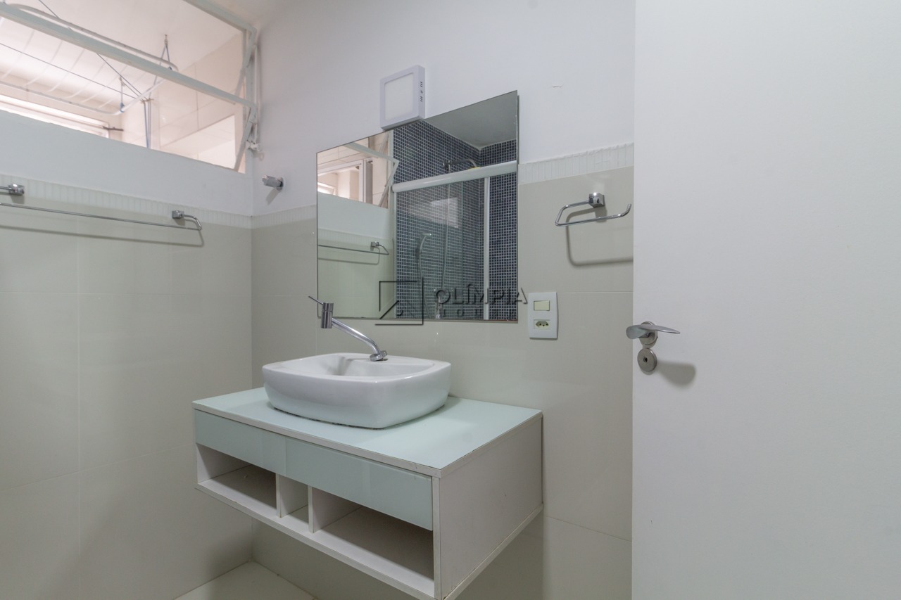 Santa Branca, 67