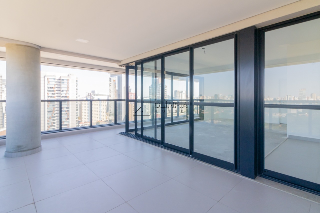 dos Pinheiros, 623