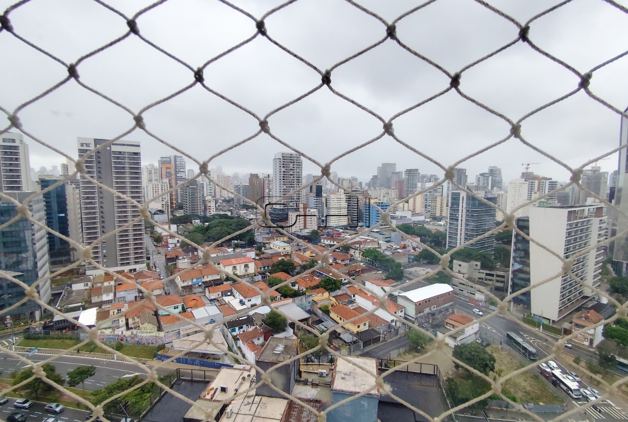 Fernão Dias, 323