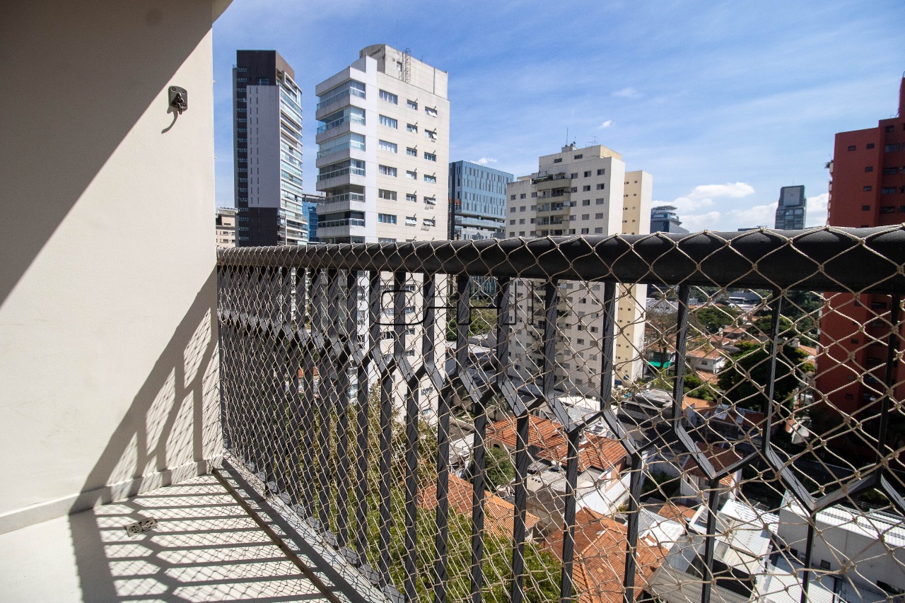 Silva Correia, 125