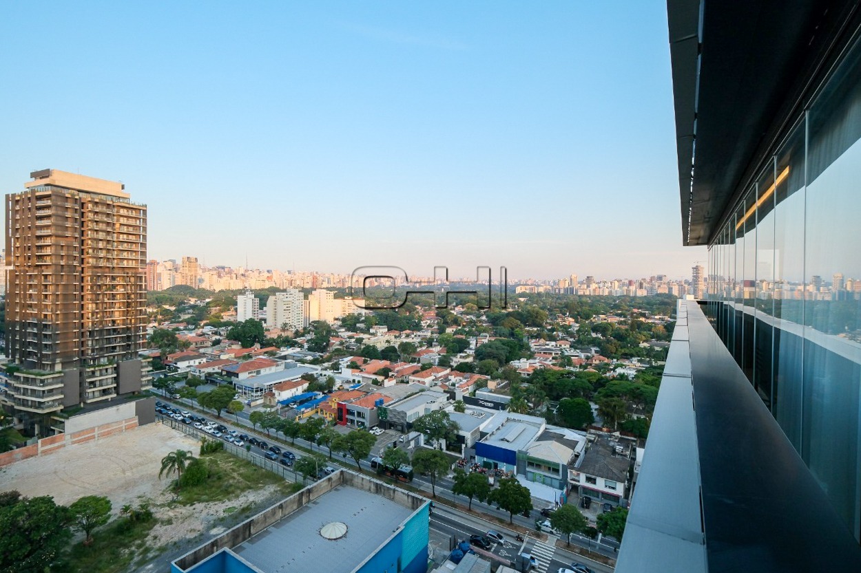 dos Pinheiros, 623